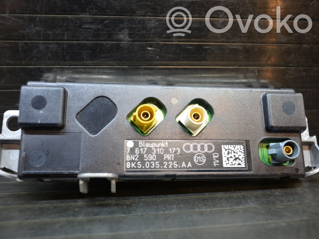 Audi A4 S4 B8 8K Antenos stiprintuvas 