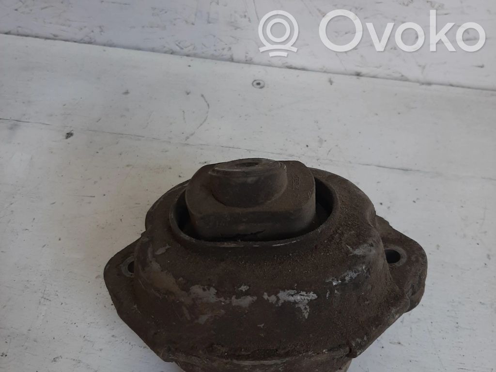 BMW X5 E53 Engine mount bracket 