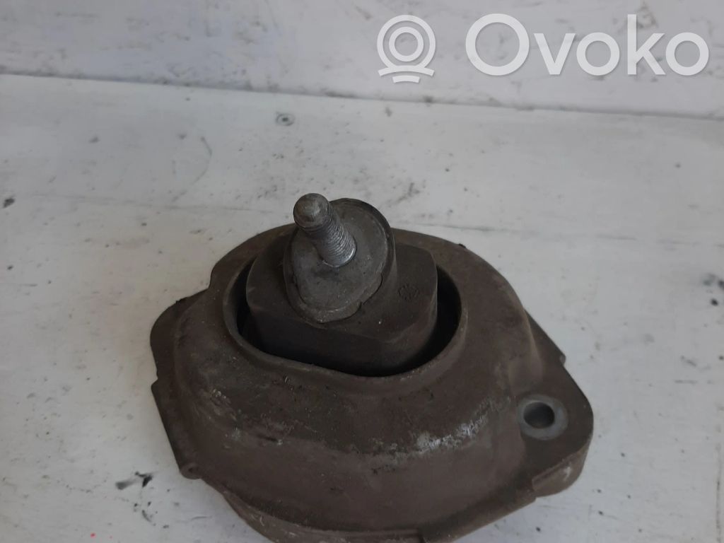 BMW X5 E53 Engine mount bracket 