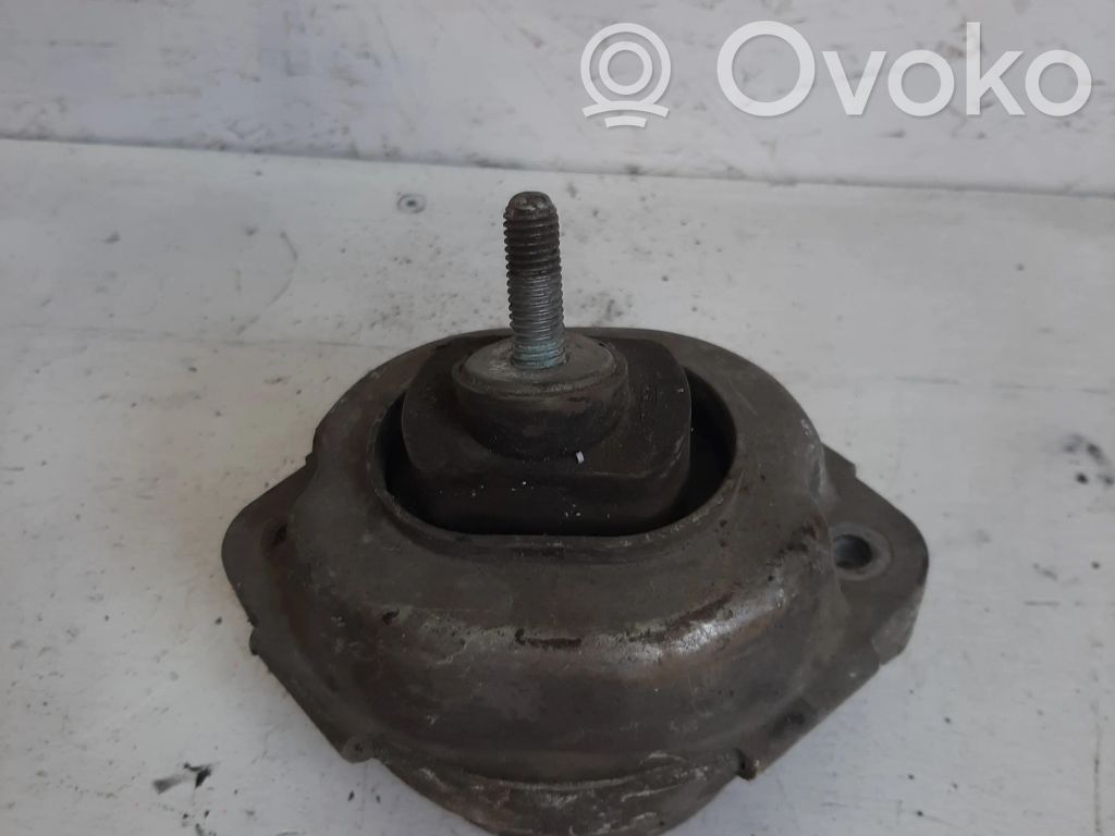 BMW X5 E53 Engine mount bracket 