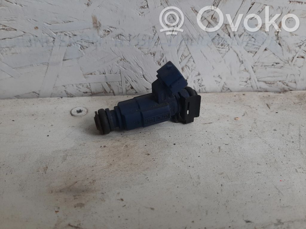 KIA Ceed Polttoainesuutin 