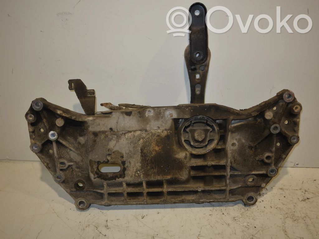 Volkswagen Touran I Front subframe 