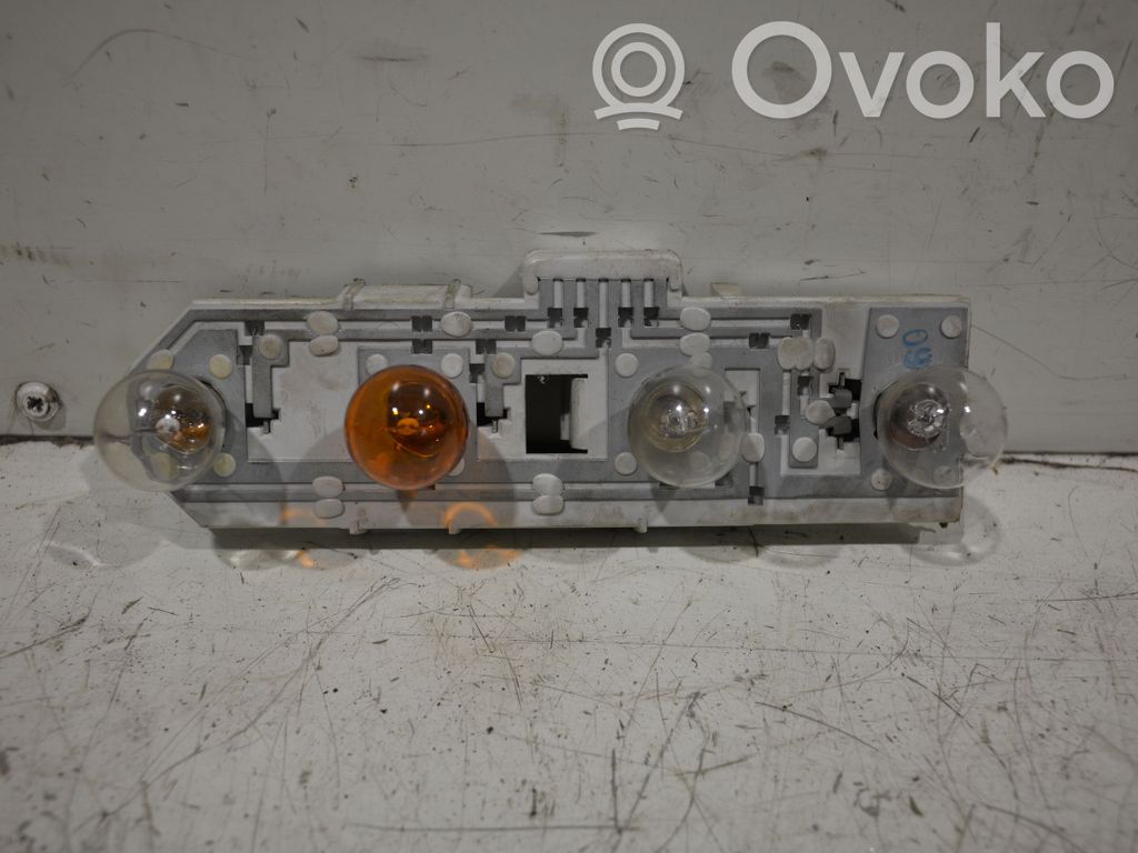Skoda Superb B5 (3U) Suport becuri lampă spate 