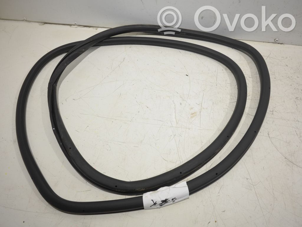 Volkswagen Touran II Gumowa uszczelka drzwi tylnych / na karoserii 