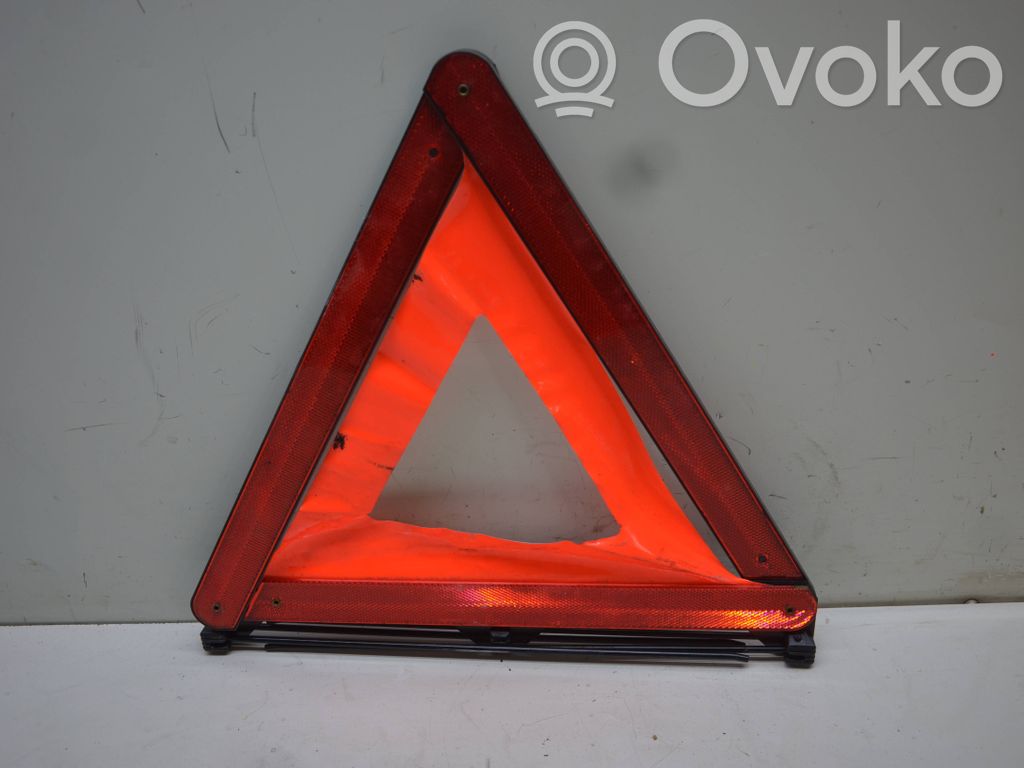 BMW 1 E81 E87 Emergency warning sign 
