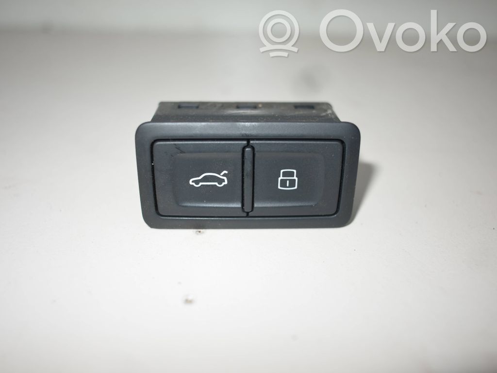 Audi A7 S7 4G Tailgate opening switch 
