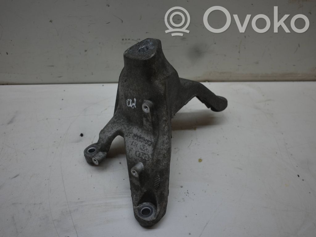Audi A4 S4 B8 8K Engine mounting bracket 