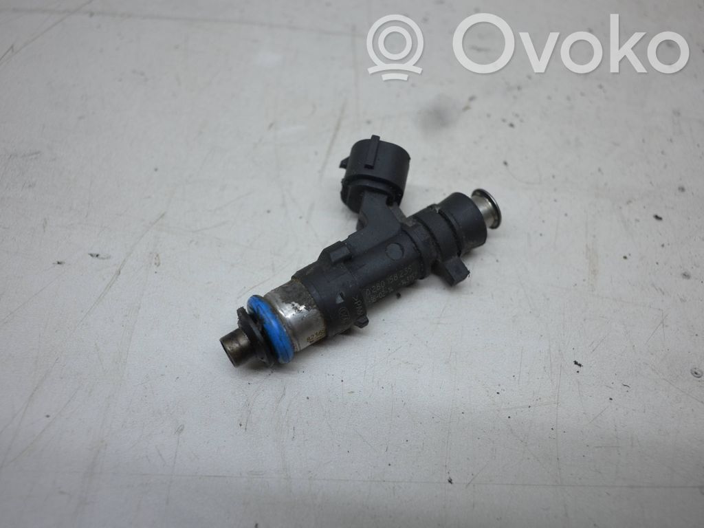 Audi A4 S4 B8 8K Inyector de combustible 