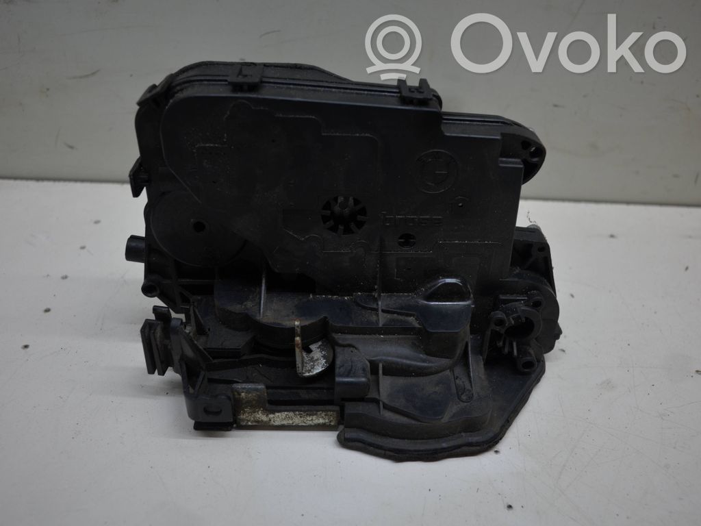 BMW 1 E81 E87 Front door lock 