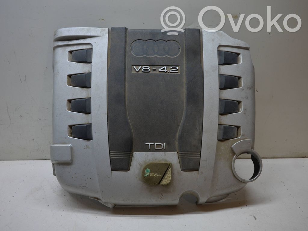 Audi Q7 4L Engine cover (trim) 