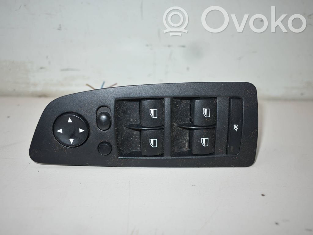 BMW 1 E81 E87 Electric window control switch 