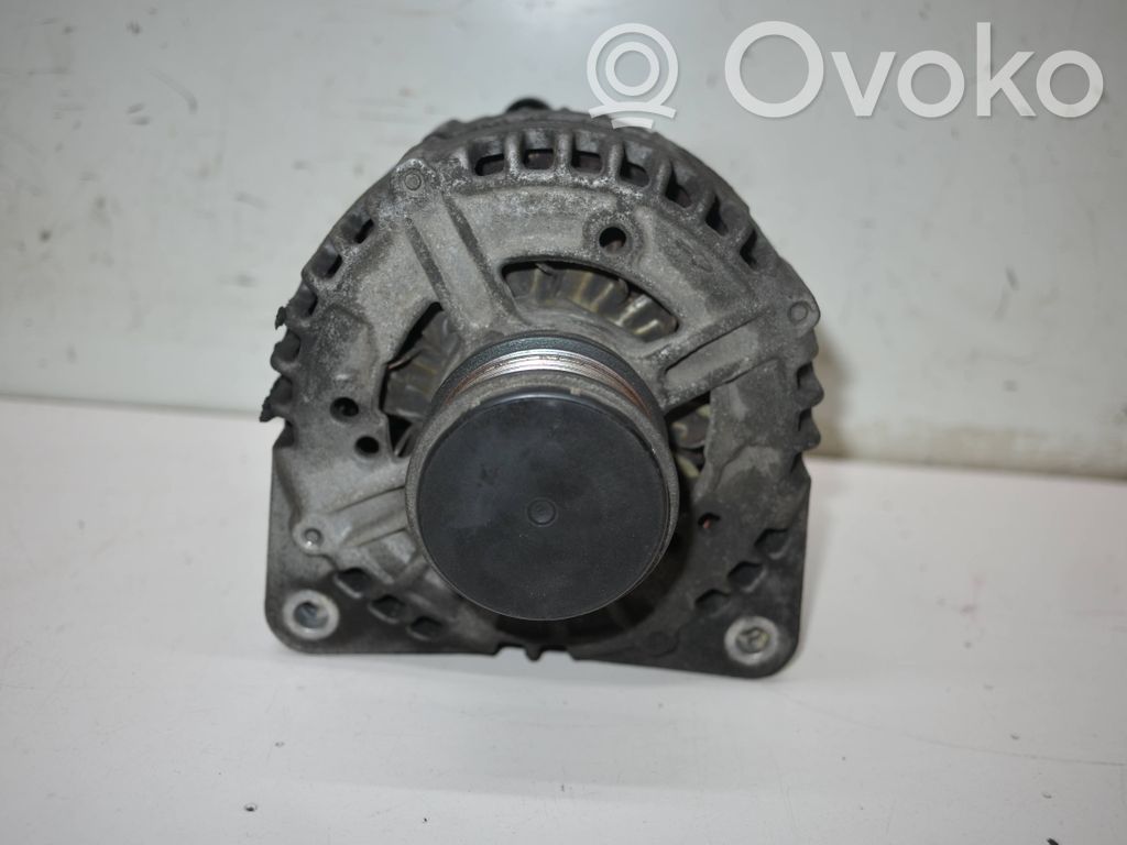 Volkswagen PASSAT CC Ģenerators 