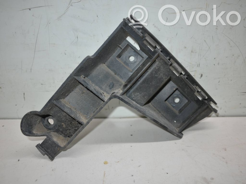 Volvo V70 Uchwyt / Mocowanie zderzaka tylnego 