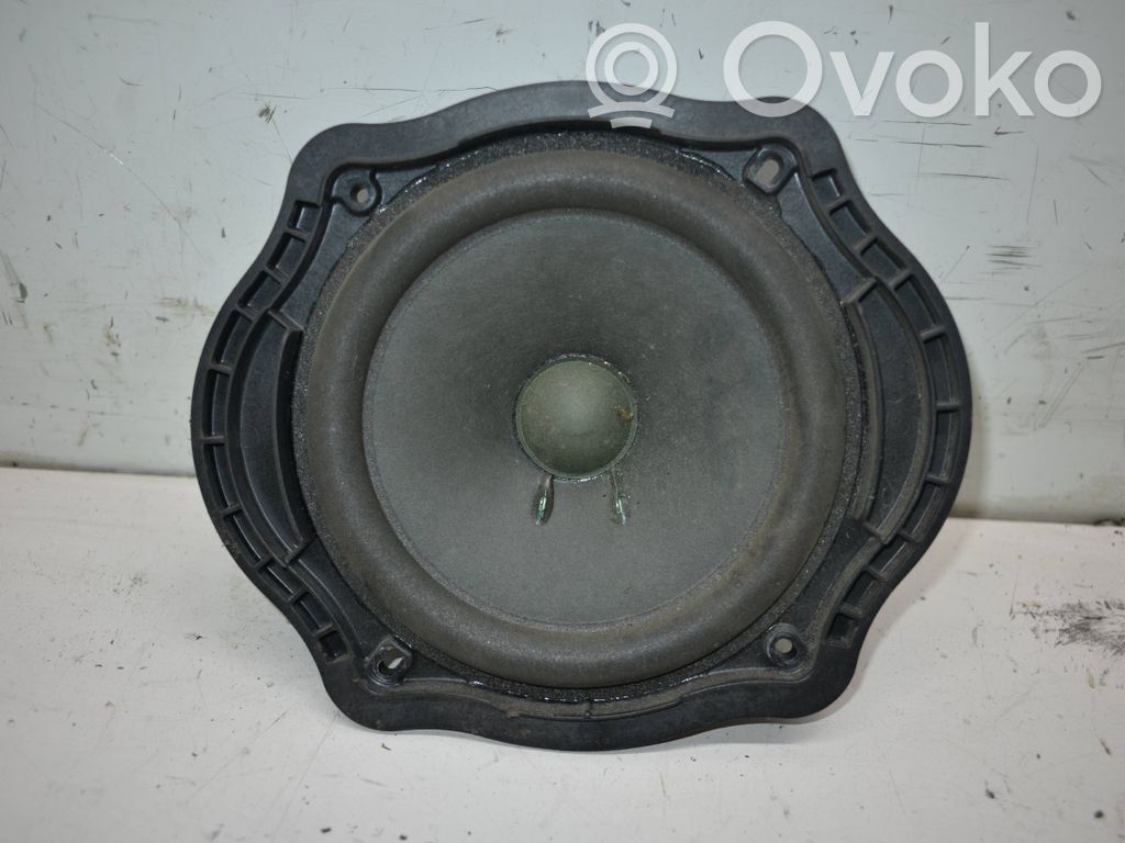 Mazda CX-7 Enceinte de porte arrière 