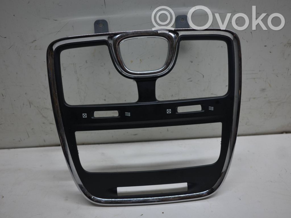 Chrysler Town & Country V Panel klimatyzacji / Ogrzewania 