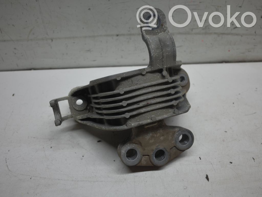 Opel Astra J Engine mount bracket 