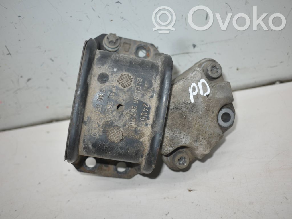 Engine mount bracket   9636583980