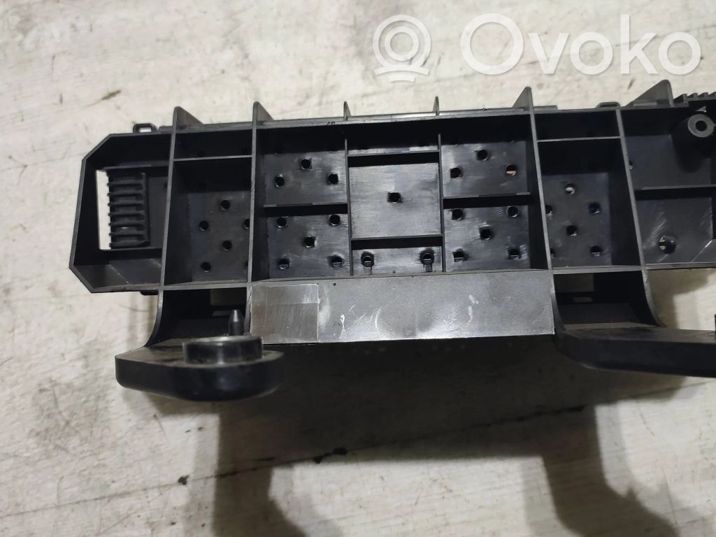 Volvo V40 Fuse module 