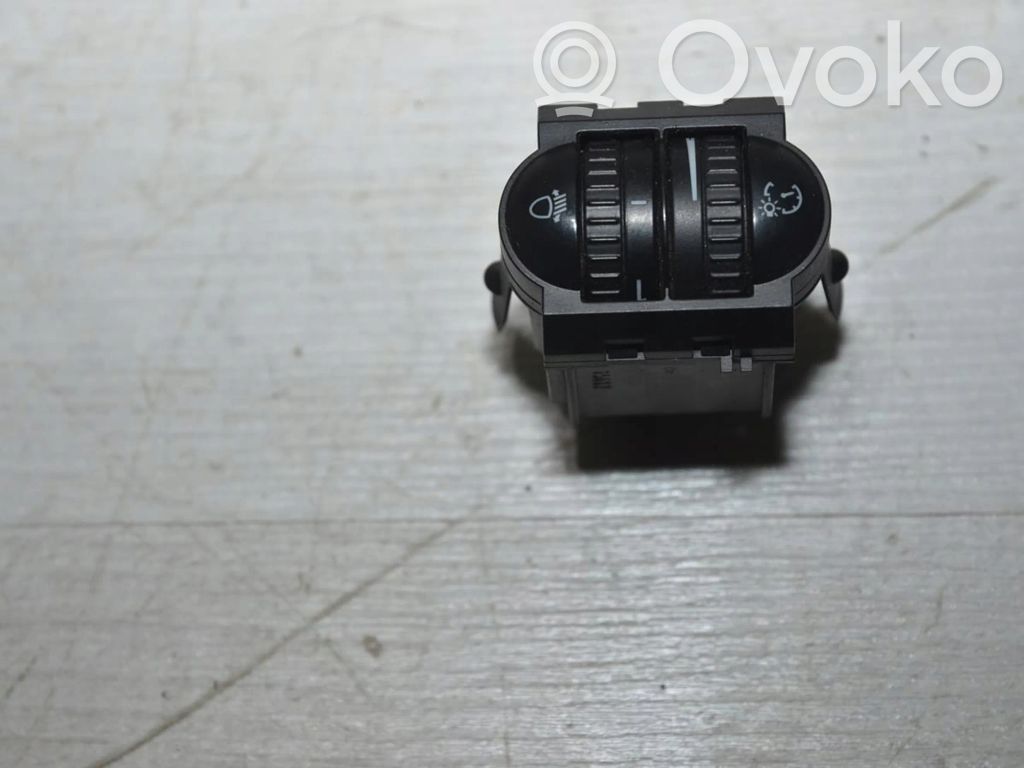 Headlight level height control switch   1K8941333