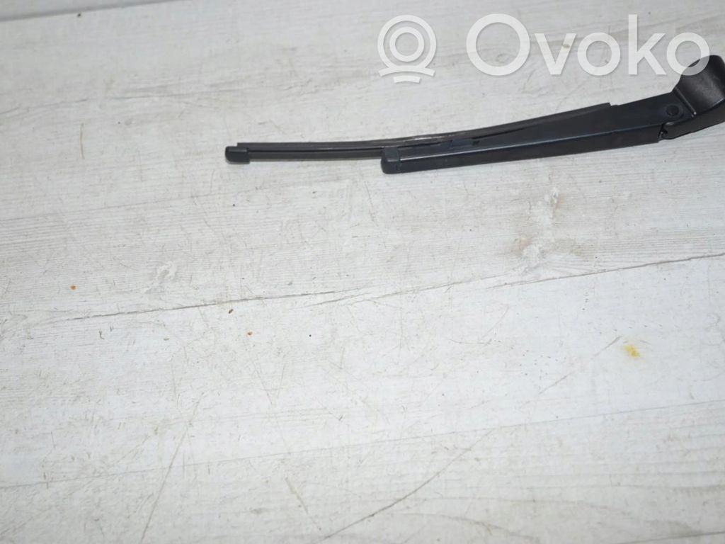 Mercedes-Benz A W176 Rear wiper blade arm 