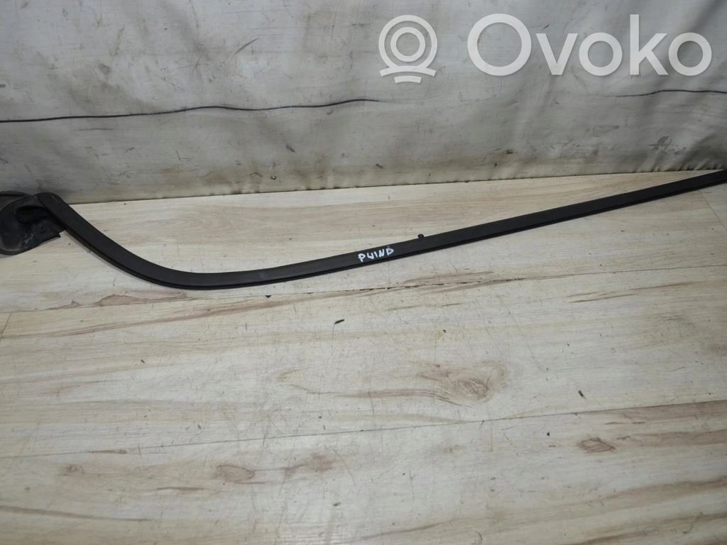 Rubber seal front coupe door window
