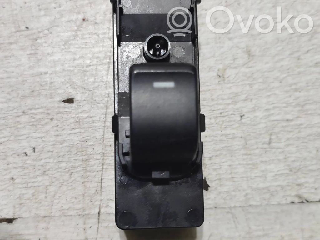 Mazda 3 III Other switches/knobs/shifts 