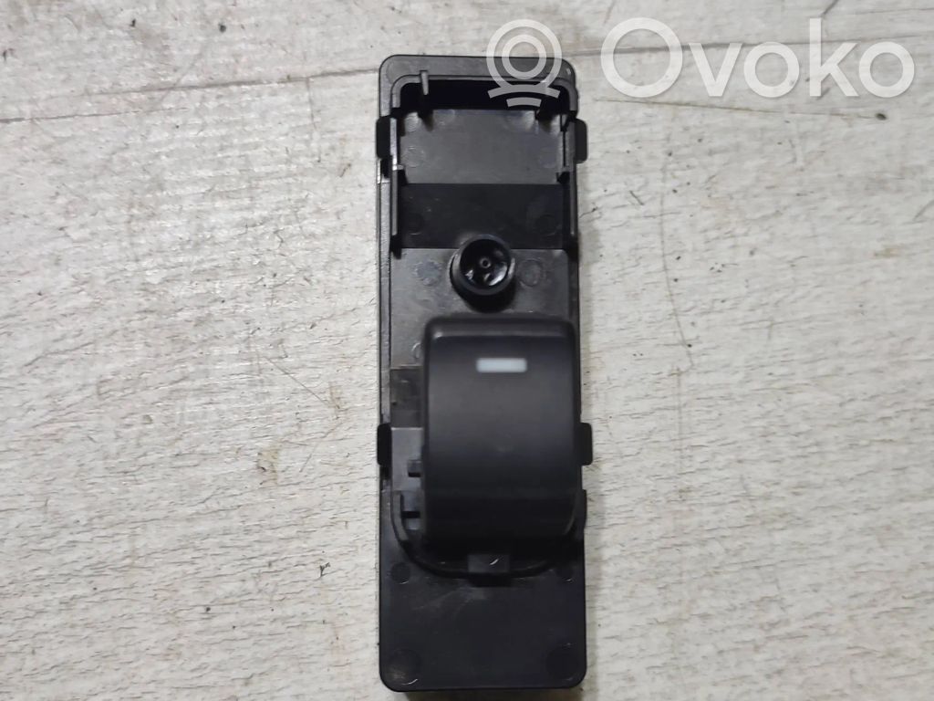 Mazda 3 III Other switches/knobs/shifts 