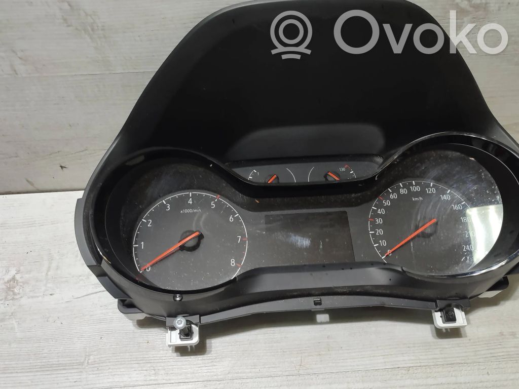Opel Corsa F Alte piese de interior 