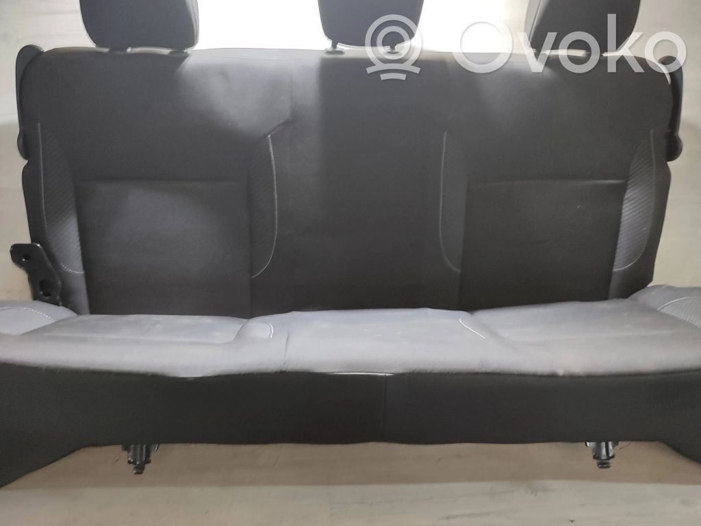 Dacia Duster Second row seats 