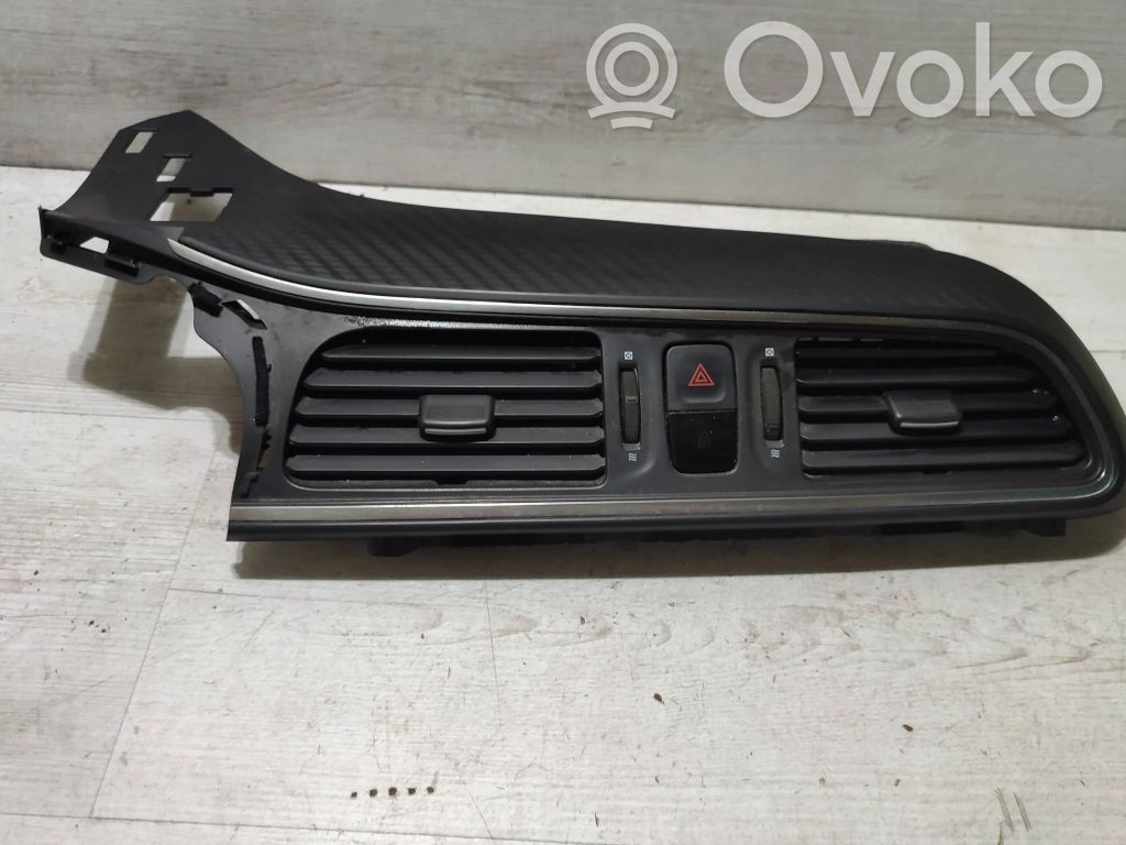 Renault Kadjar Dashboard side air vent grill/cover trim 
