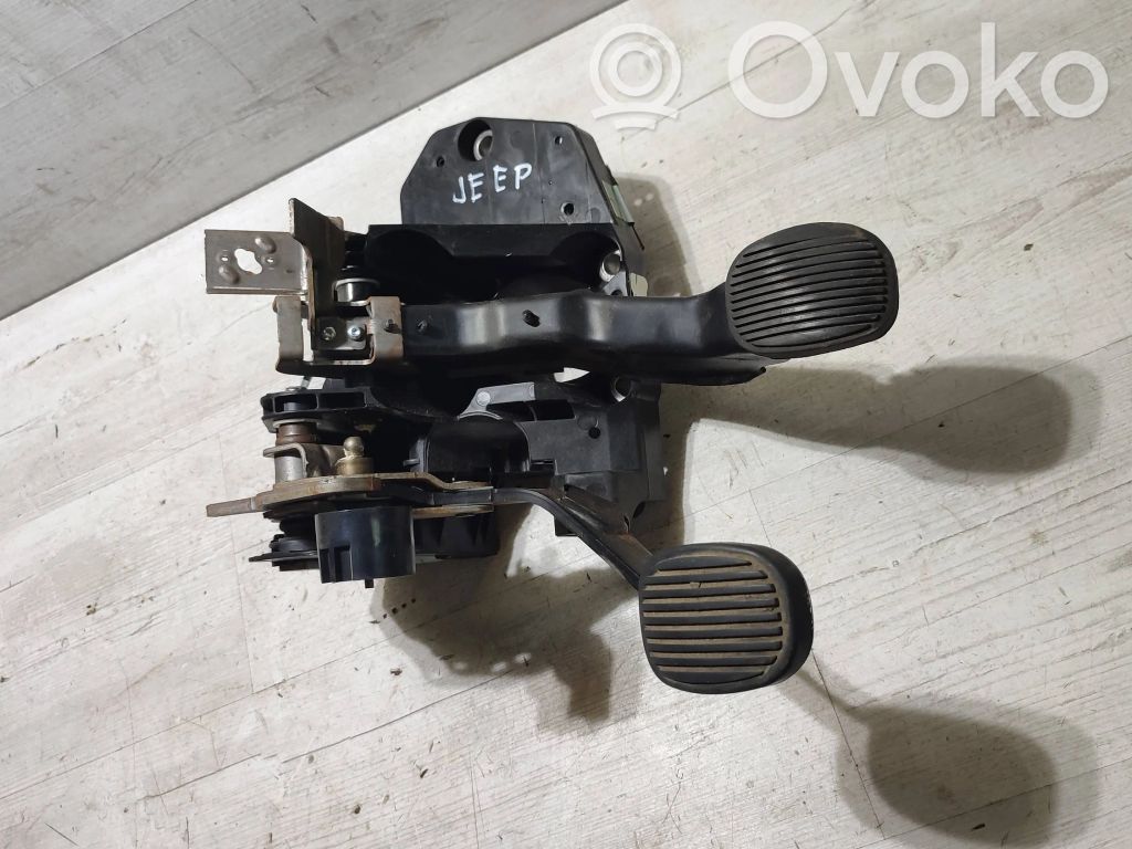 Conjunto de pedal   04581642AG,T2Q374A358