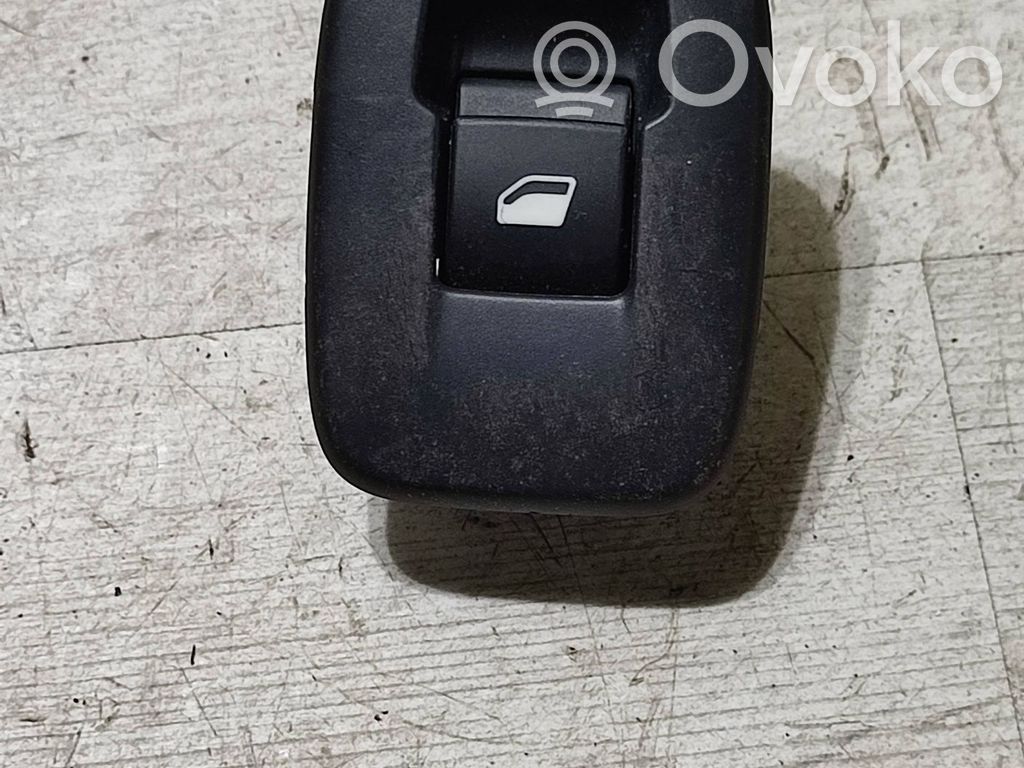 Peugeot 2008 I Electric window control switch 