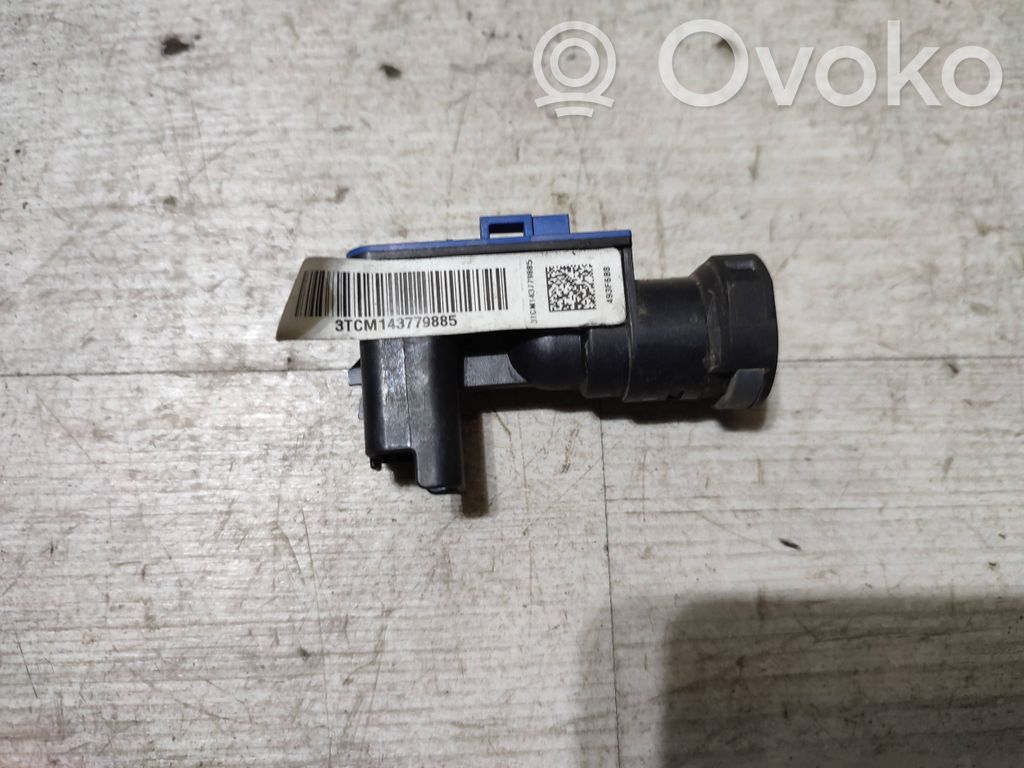 Peugeot 2008 I Vacuum valve 