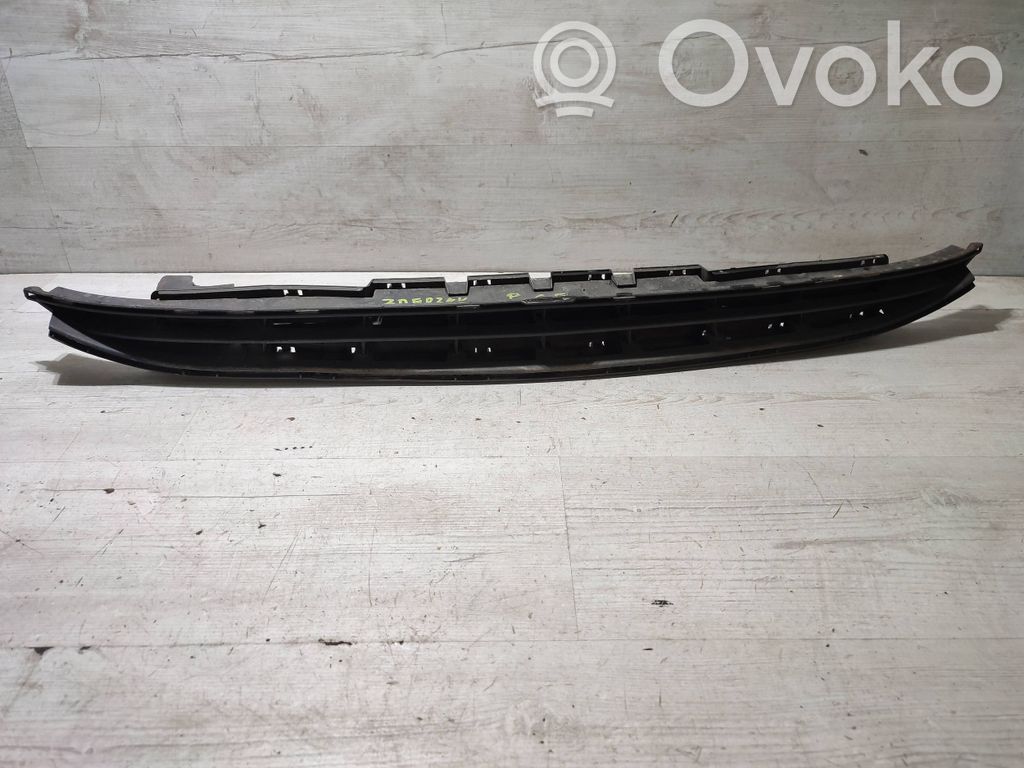 Opel Corsa E Front bumper lower grill 
