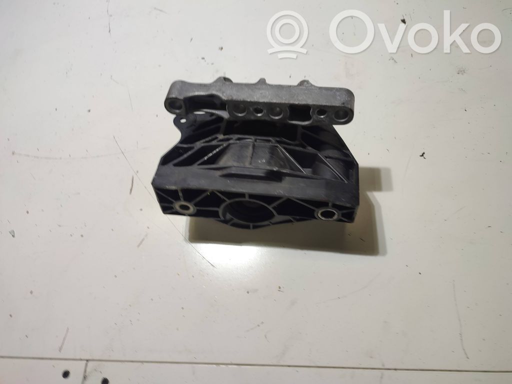 Peugeot 2008 II Engine mount vacuum valve 
