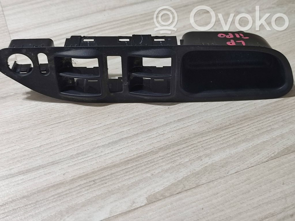 Fiat Tipo Front door window switch trim 