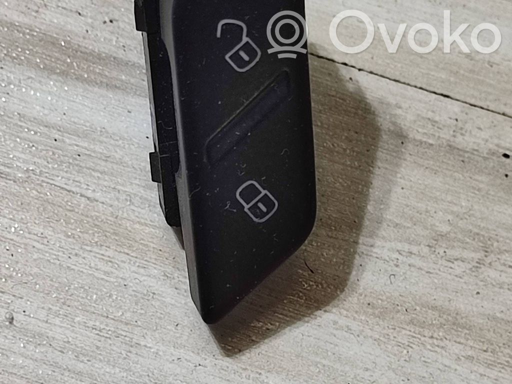 Volkswagen Caddy Central locking switch button 