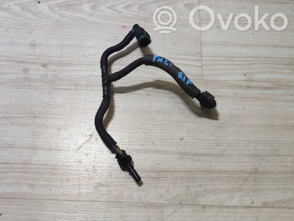 Peugeot Rifter Fuel return line/hose 