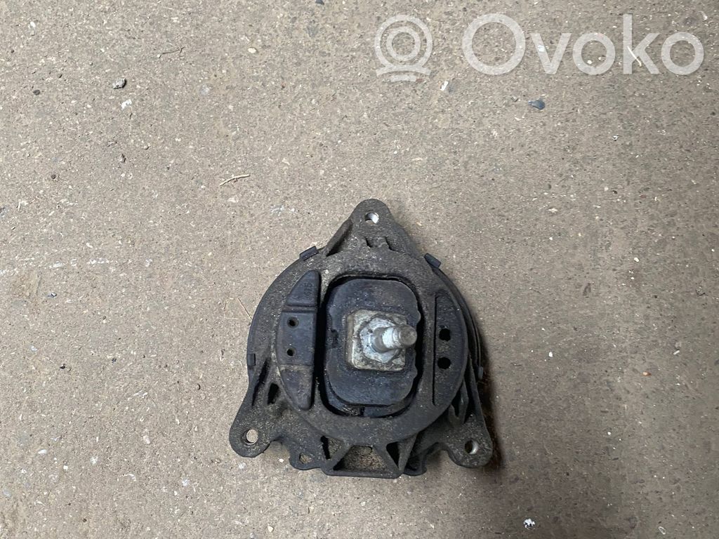 BMW 3 F30 F35 F31 Dzinēja spilvens 