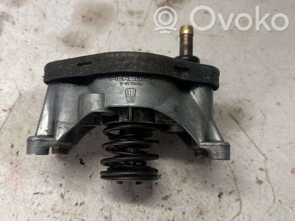 BMW 3 E30 Vacuum pump 