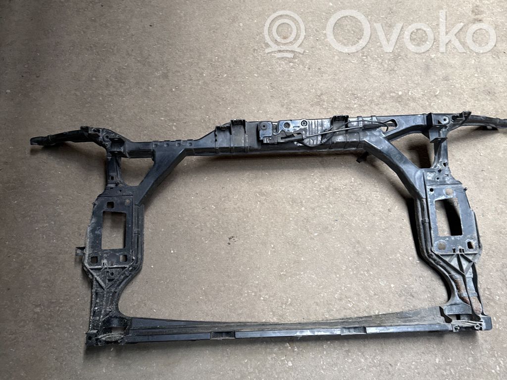 Audi A4 S4 B8 8K Панель радиаторов 