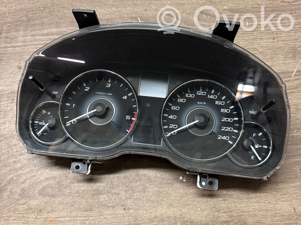 Subaru Outback Geschwindigkeitsmesser Cockpit 