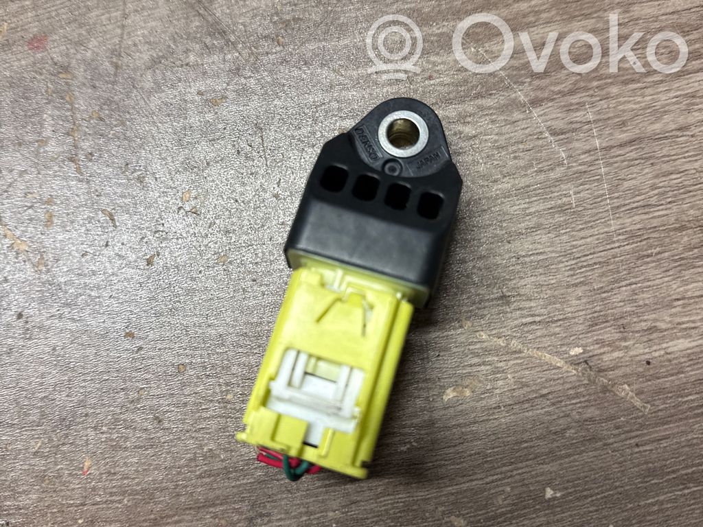 Lexus CT 200H Airbagsensor Crashsensor Drucksensor 