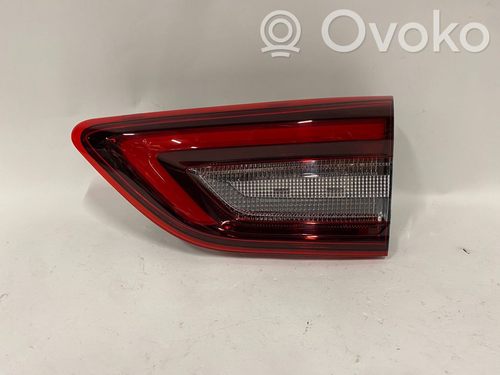 Ford Kuga III Lampă spate în capacul portbagajului 