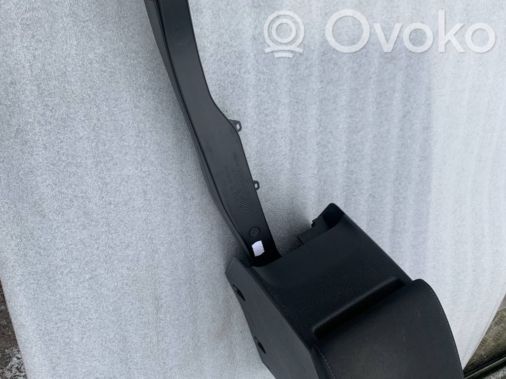 Volkswagen Tiguan Armrest 