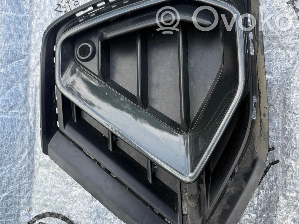 Kratka dolna zderzaka przedniego   83A807681D,AU326U3