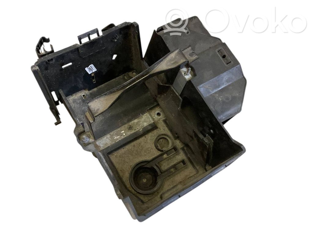 Volvo V50 Support boîte de batterie 