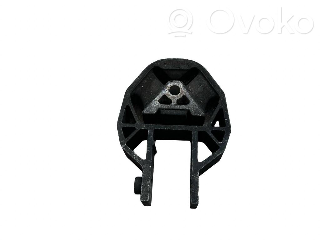 Volvo V50 Engine mount bracket 