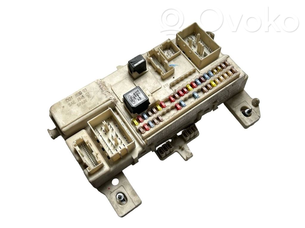 Volvo C30 Fuse module 