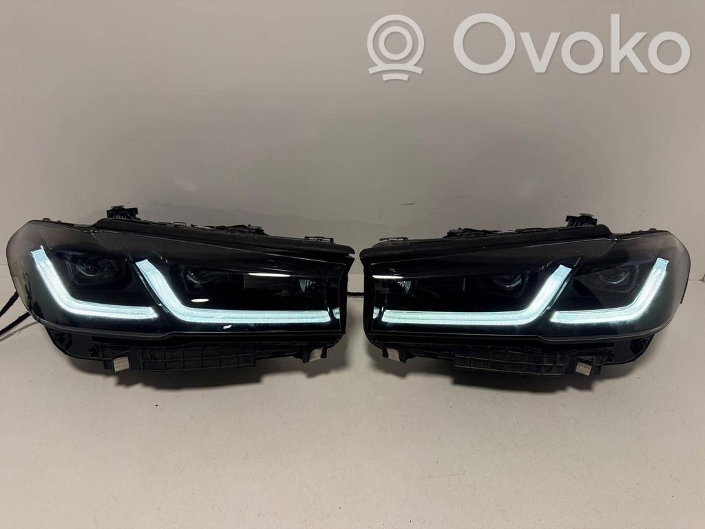 BMW 5 G30 G31 G38 Lampy przednie / Komplet 